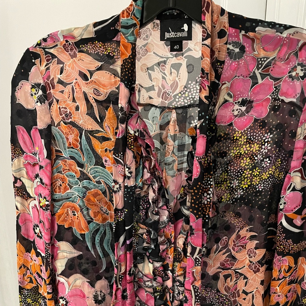 Excellent Just Cavalli Silk flower print shirt with bow and arm cuff detail